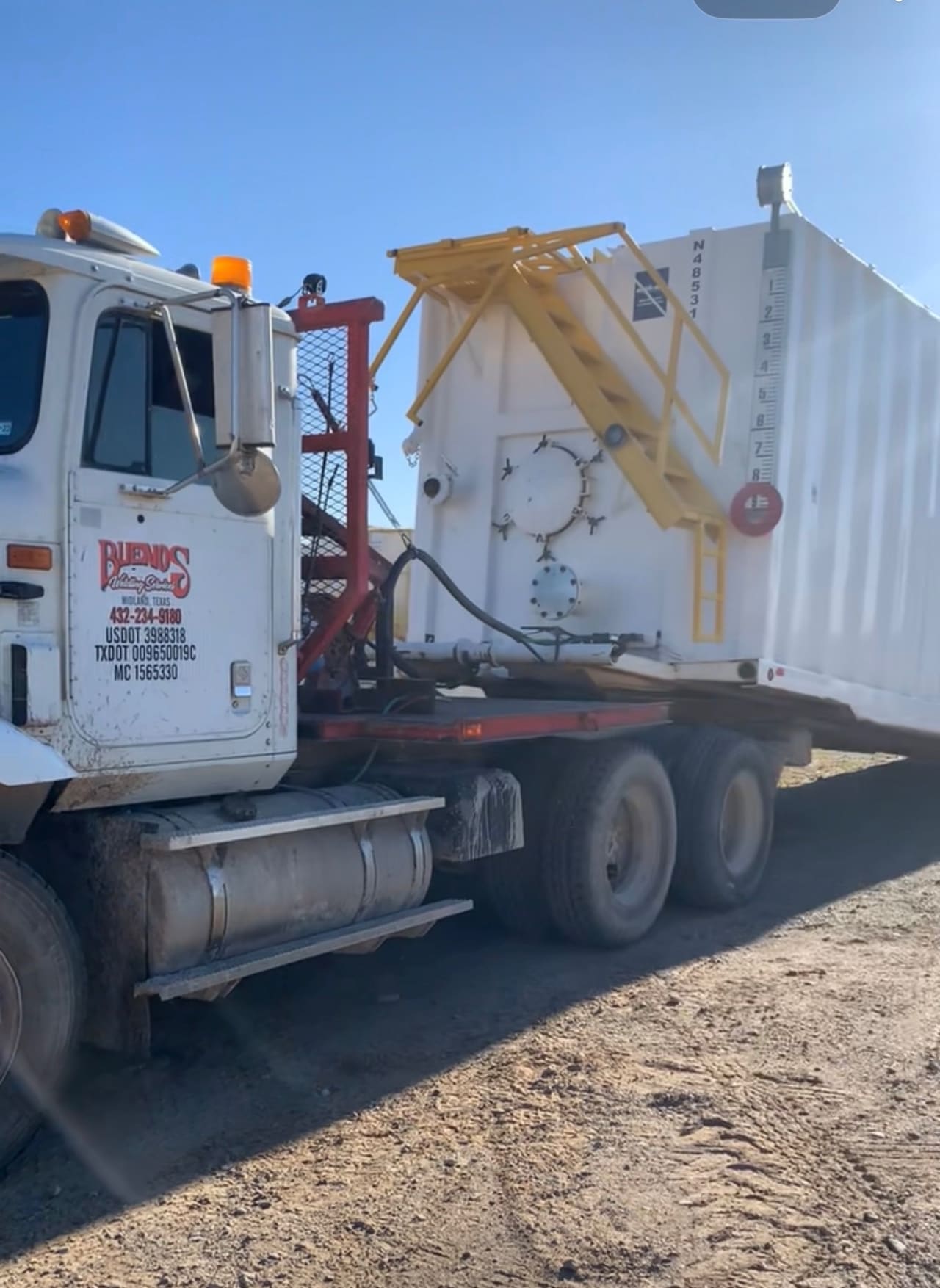 Frac tank hauling