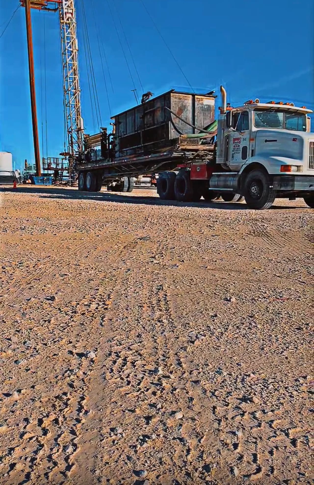 Equipment hauling to the rig