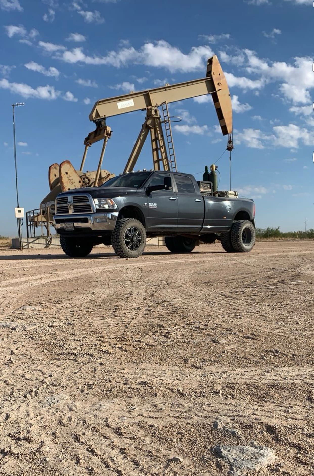Mobile welding rig on location